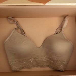 Natori Tan Lace Trim Bra Seamless Comfort